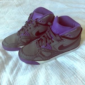 Nike high top sneakers